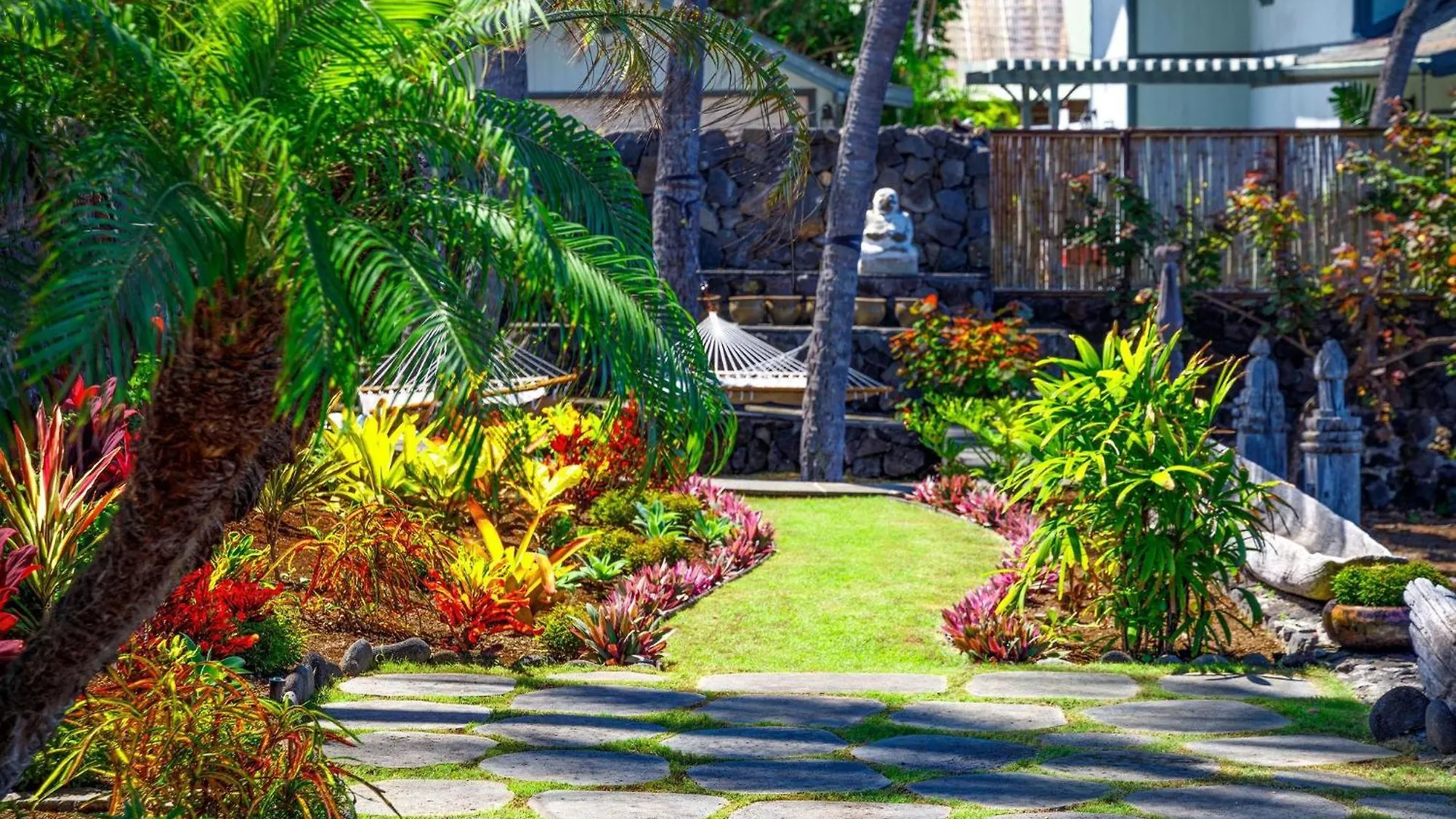 Willa Hale Kale Kailua-Kona